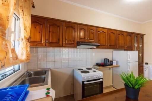 Sofis Private House With Big Garden Apartment Alykes Potamou ภายนอก รูปภาพ